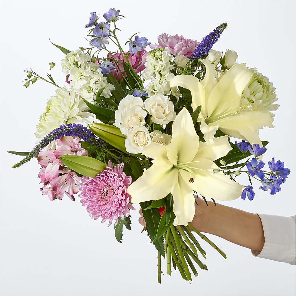 Winter Celebration Bouquet – Gutierrez Flowers, Sylmar CA