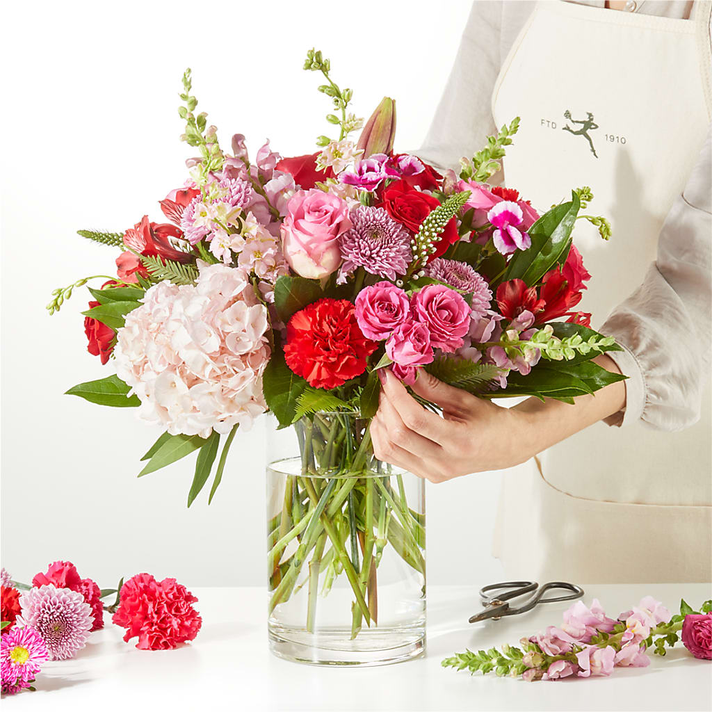 Swooning Over You - A Luxury Florist Original –  Gutierrez Flowers, Sylmar CA