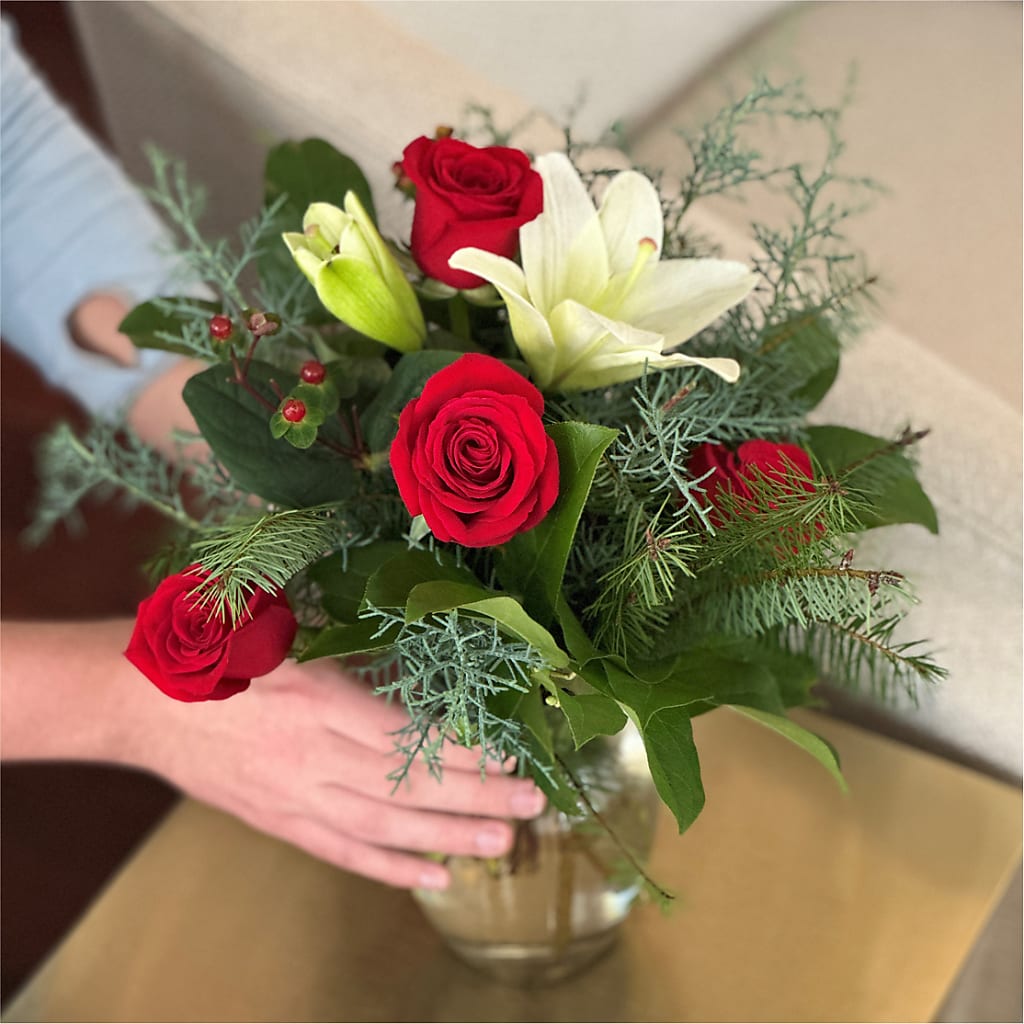 Glittering Lights Bouquet –  Gutierrez Flowers, Sylmar CA