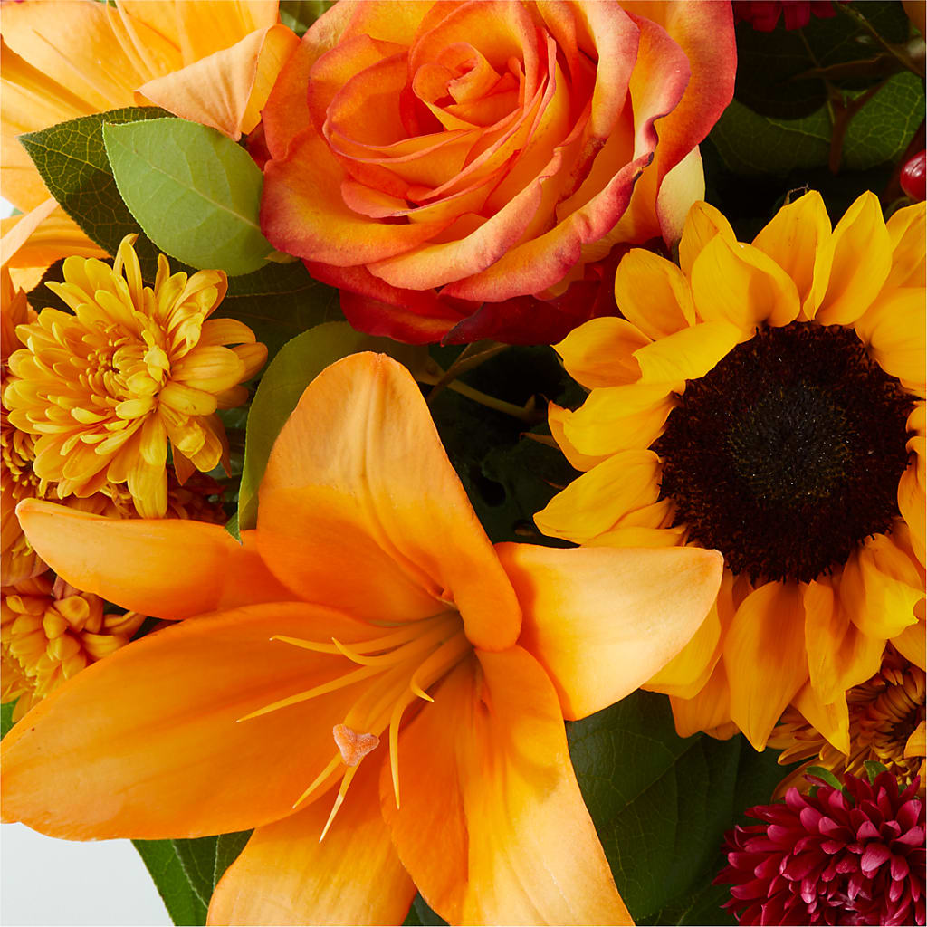 Grateful Centerpiece –  Gutierrez Flowers, Sylmar CA