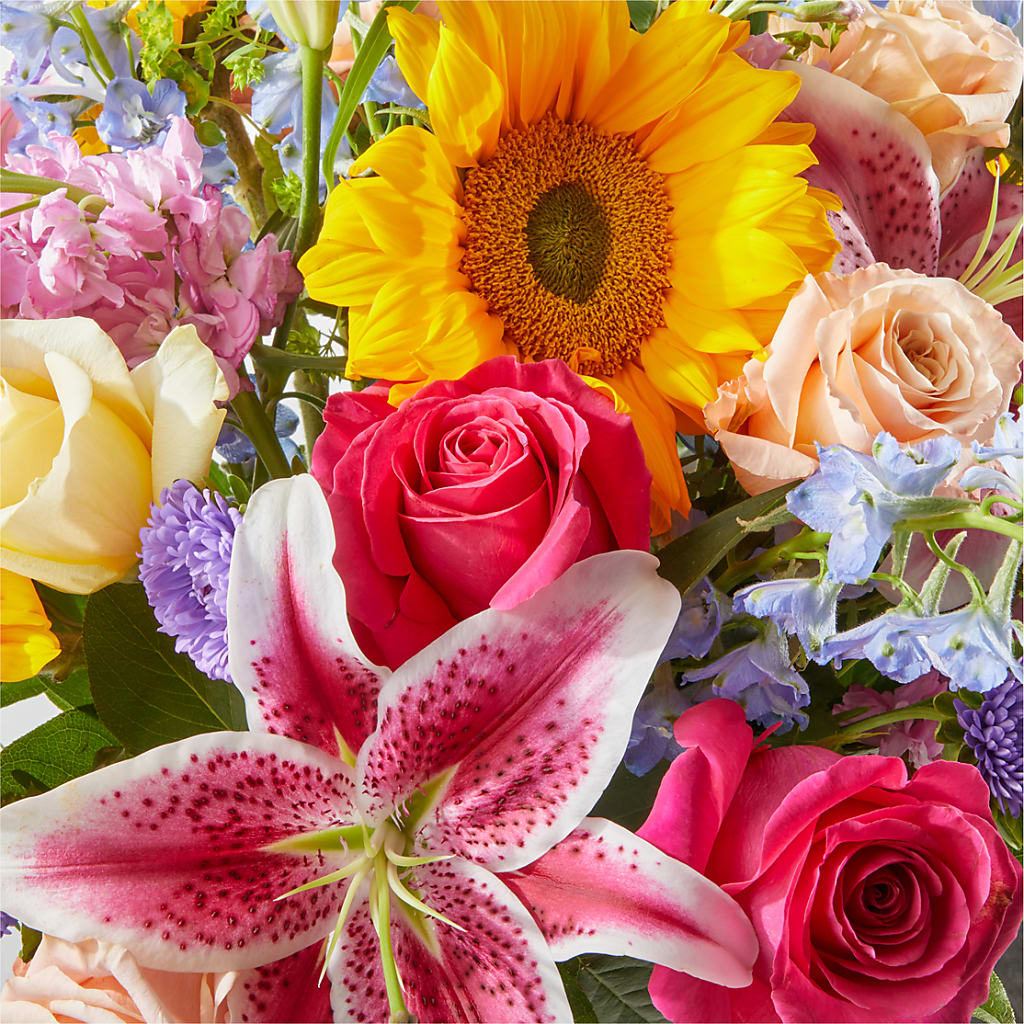 Dreamy Meadows Bouquet –  Gutierrez Flowers, Sylmar CA