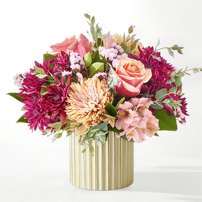 Berry Cobbler Bouquet with Ivory Vase –  Gutierrez Flowers, Sylmar CA