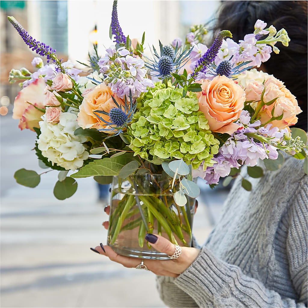 Porch Swing Bouquet –  Gutierrez Flowers, Sylmar CA