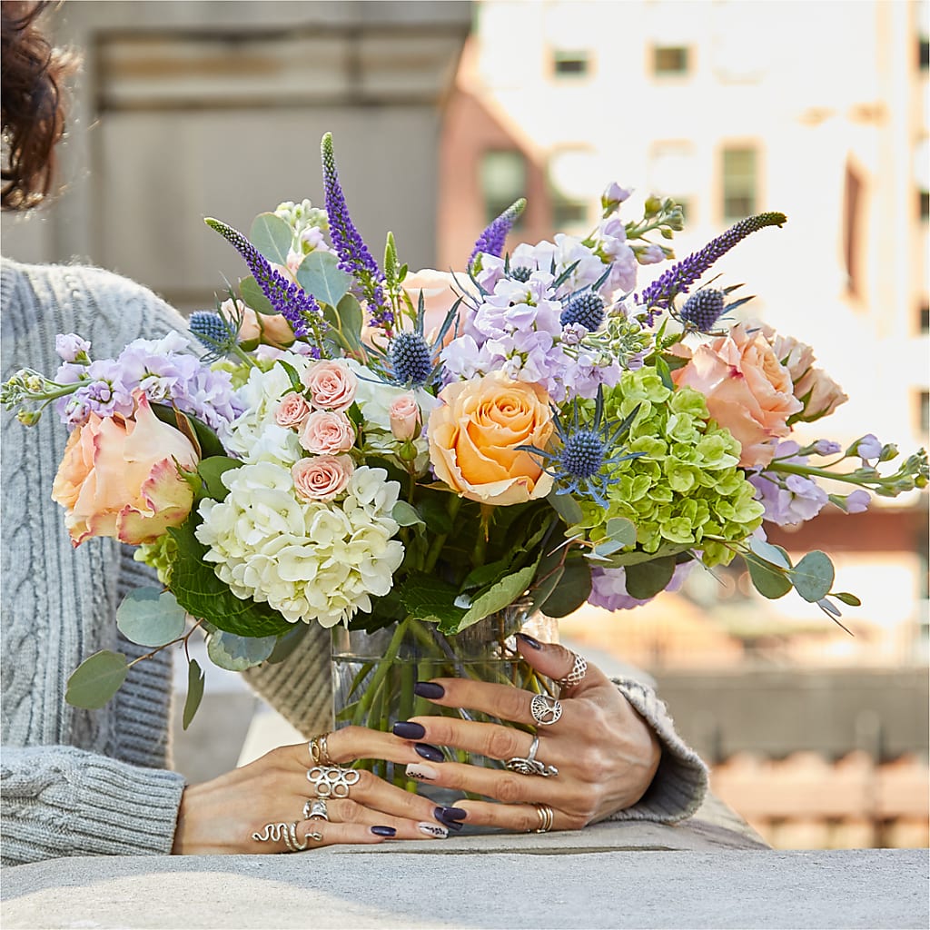 Porch Swing Bouquet –  Gutierrez Flowers, Sylmar CA